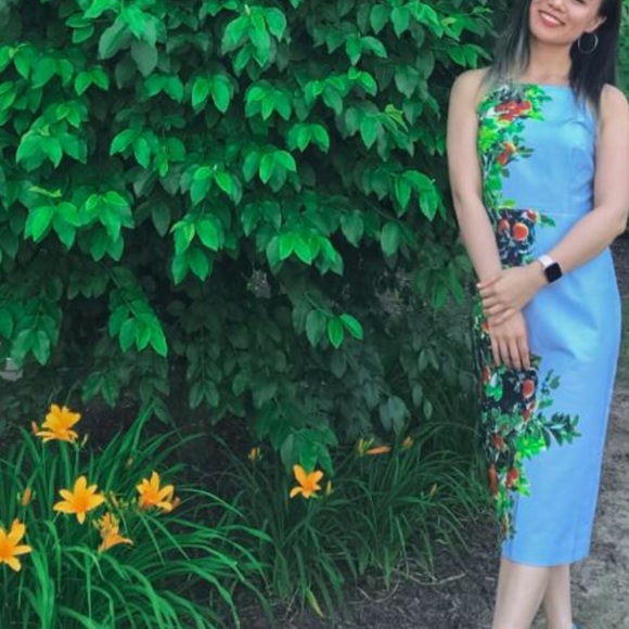 GORGEOUS DRESS!🌺🌸 - Picture 6 of 6